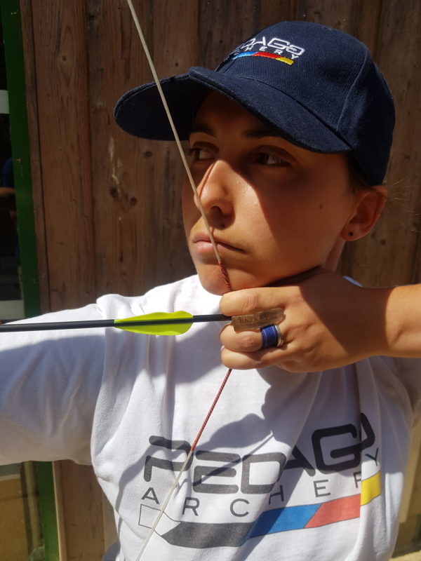 la casquettepedago archery permet de tirer sans être géné par la visière